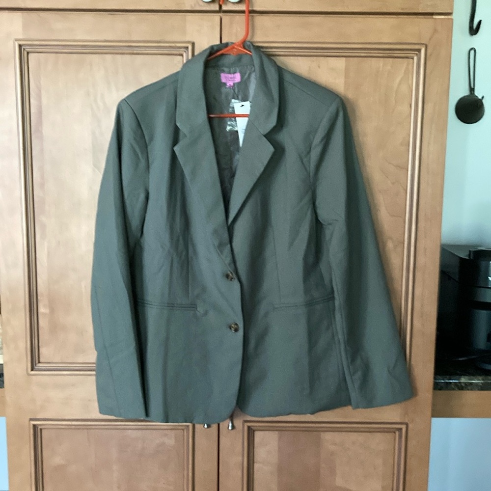 Francesca’ women pant suit